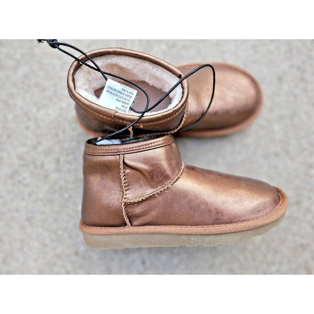 Arizona JCP Womens 6 Memory Foam Metallic Gold Bronze Fur Pull On Booties NWT